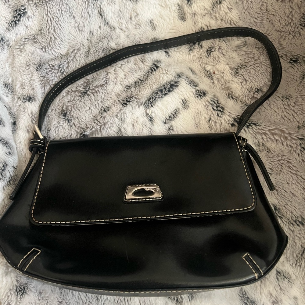 Guess Black Shoulder Bag with White Stitching - Unbranded